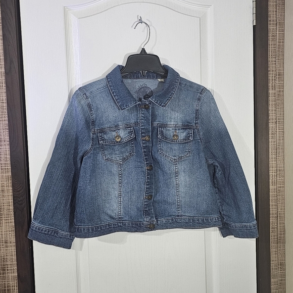 Trucker Style Cropped ONE WORLD Women's Blue Jean Jacket - Picture 9 of 9